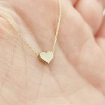 Sárga arany nyaklánc minimalista szívvel