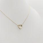 Sárga arany nyaklánc gyémánt szív medállal