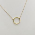 Sárga arany nyaklánc gyémánt medállal