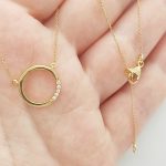 Sárga arany nyaklánc gyémánt medállal