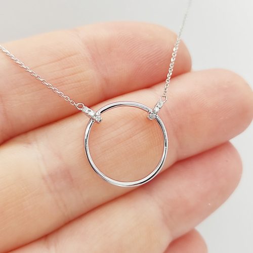 Fehér arany nyaklánc gyémánttal