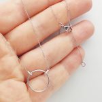 Fehér arany nyaklánc gyémánttal