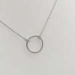 Fehér arany nyaklánc gyémánttal