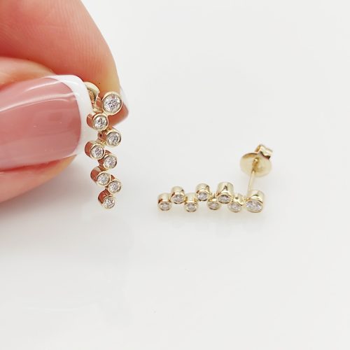 Sárga arany fülbevaló gyémánttal