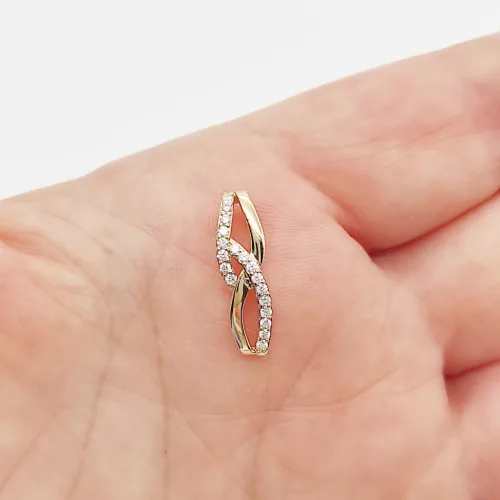 Sárga arany medál gyémánttal