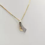 Sárga-fehér arany medál gyémánttal