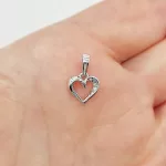 Fehér arany szív medál gyémánttal