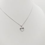 Fehér arany szív medál gyémánttal