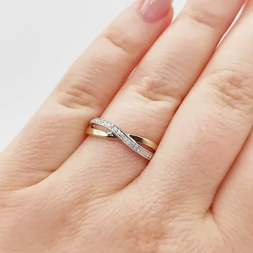 Sárga-fehér arany gyűrű gyémánttal