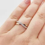 Sárga-fehér arany gyűrű gyémánttal