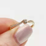 Sárga arany gyűrű gyémánttal