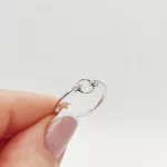 Fehér arany gyűrű gyémánttal