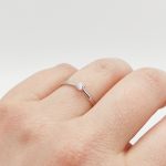 Fehér arany gyűrű gyémánttal