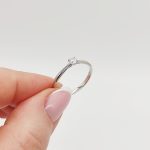 Fehér arany gyűrű gyémánttal