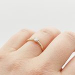 Sárga arany gyűrű gyémánttal