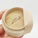 Sárga arany gyűrű gyémánttal