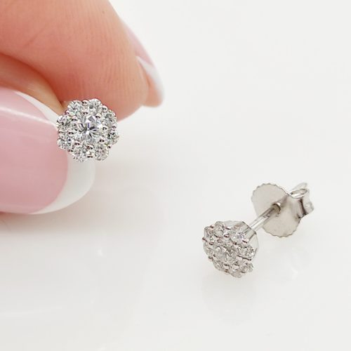 Fehér arany fülbevaló gyémánttal