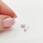 Fehér arany fülbevaló gyémánttal