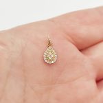 Sárga arany csepp medál gyémánttal