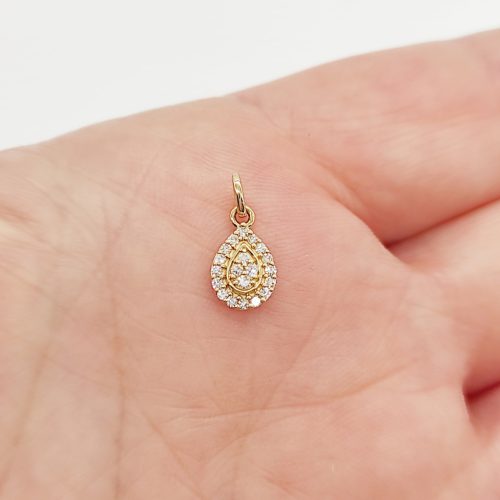 Sárga arany csepp medál gyémánttal