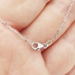 Fehér arany nyaklánc gyémánt medállal