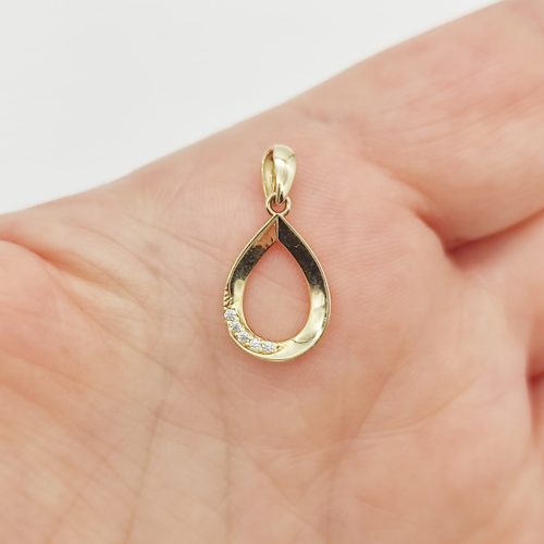 Sárga arany csepp alakú elegáns medál