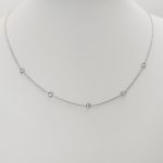 Fehér arany nyaklánc gyémánttal