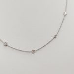 Fehér arany nyaklánc gyémánttal