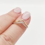 Sárga arany gyűrű gyémánttal