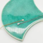 Fehér arany nyaklánc gyémánt csepp medállal