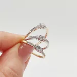 Rozé arany gyűrű gyémánttal