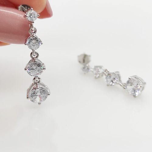 Ezüst elegáns fülbevaló