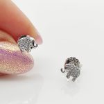 Ezüst kis köves elefánt fülbevaló