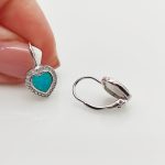 Ezüst fülbevaló kék opállal