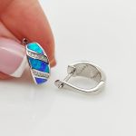 Ezüst fülbevaló kék opállal