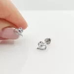 Ezüst köves szív fülbevaló