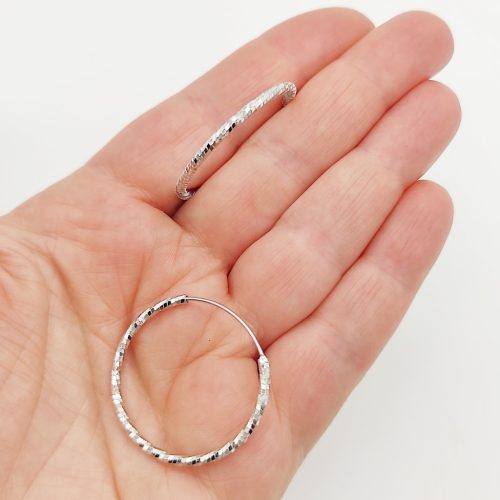 Ezüst metszett karika fülbevaló