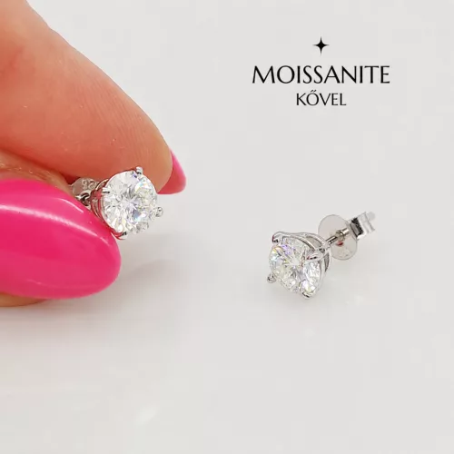 Ezüst egy köves fülbevaló Moissanite kővel