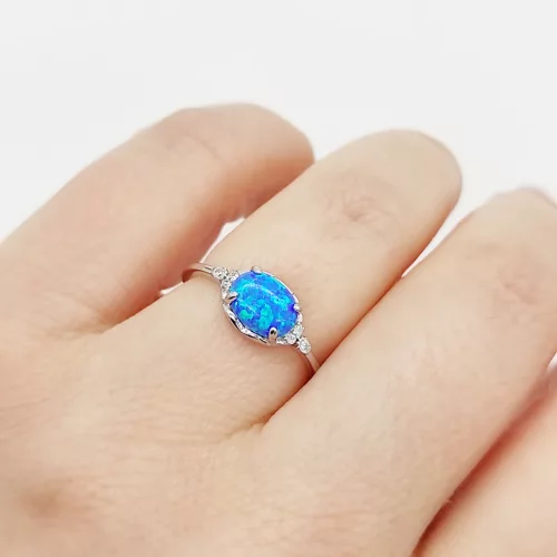 Ezüst gyűrű kék opállal és cirkóniával