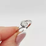 Ezüst modern opál köves gyűrű