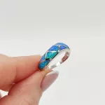 Ezüst modern opál köves gyűrű