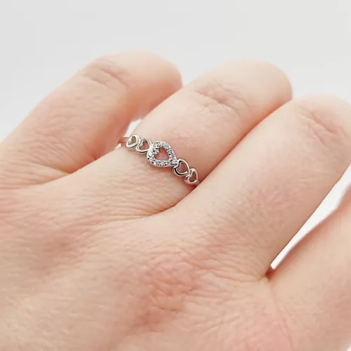 Ezüst szívecskés gyűrű cirkóniával