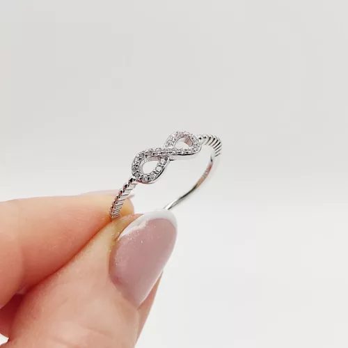 Ezüst végtelen gyűrű cirkóniával