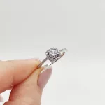 Ezüst modern gyűrű cirkóniával