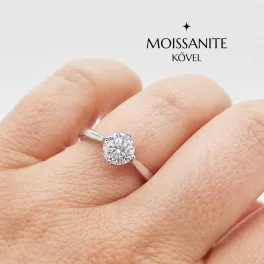 Ezüst egy köves gyűrű Moissanite kővel