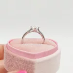 Ezüst egy köves gyűrű Moissanite kővel
