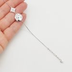 Ezüst virágos karlánc