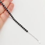 Ezüst karlánc fekete kristályokkal