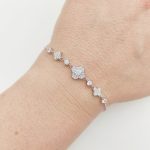 Ezüst karlánc szikrázó lóherékkel