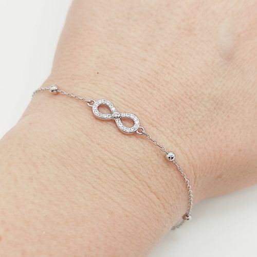 Ezüst végtelenes karlánc cirkóniákkal